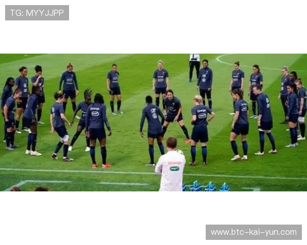 无人机足球世锦赛展示后台黑科技,观众可参与编程挑战与无障碍体验 无人机足球世锦赛展示后台黑科技,观众可参与编程挑战与无障碍体验