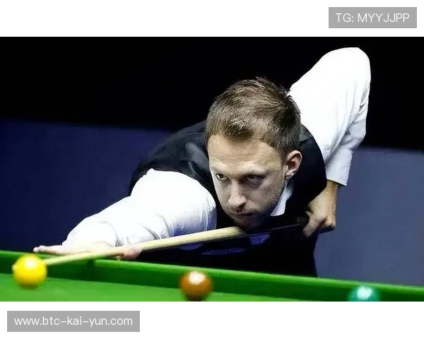 斯诺克英锦赛特鲁姆普6-4胜马奎尔,晋级16强将战斯佳辉 斯诺克英锦赛特鲁姆普6-4胜马奎尔,晋级16强将战斯佳辉